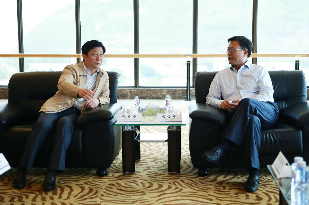 1526283965107037.jpg 2A4A5832.jpg