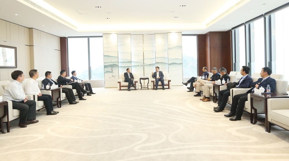 1551659683853345.jpg 2A4A4080.jpg