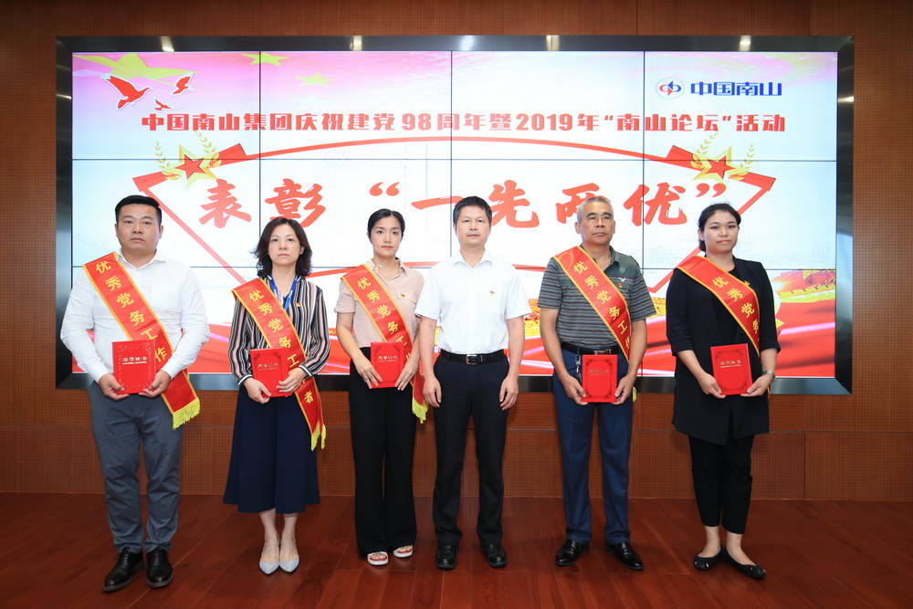 1561979597374071.jpg 1DX_8705.jpg