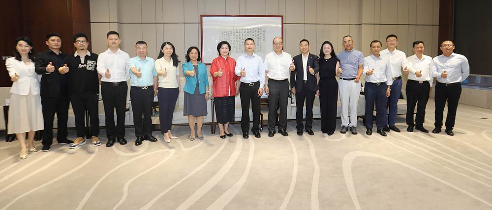 1654562571220888.jpg F57A4868.jpg